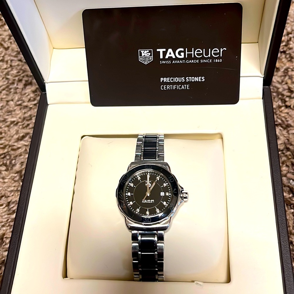 TAGHeuer Womens Formula 1 watch w diamonds